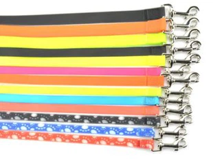 25 mm / 1 '' Lajè Woz Koulè Cute Heavy Duty Safe Secure Chen Laisse ak kolye Soft Materyèl Nwèl Kado